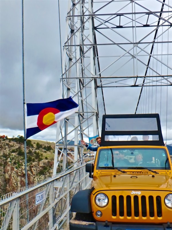 Colorado-Flag-on-bridge-front-of-jeep